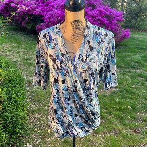 Tahari beautiful faux wrap top size Medium